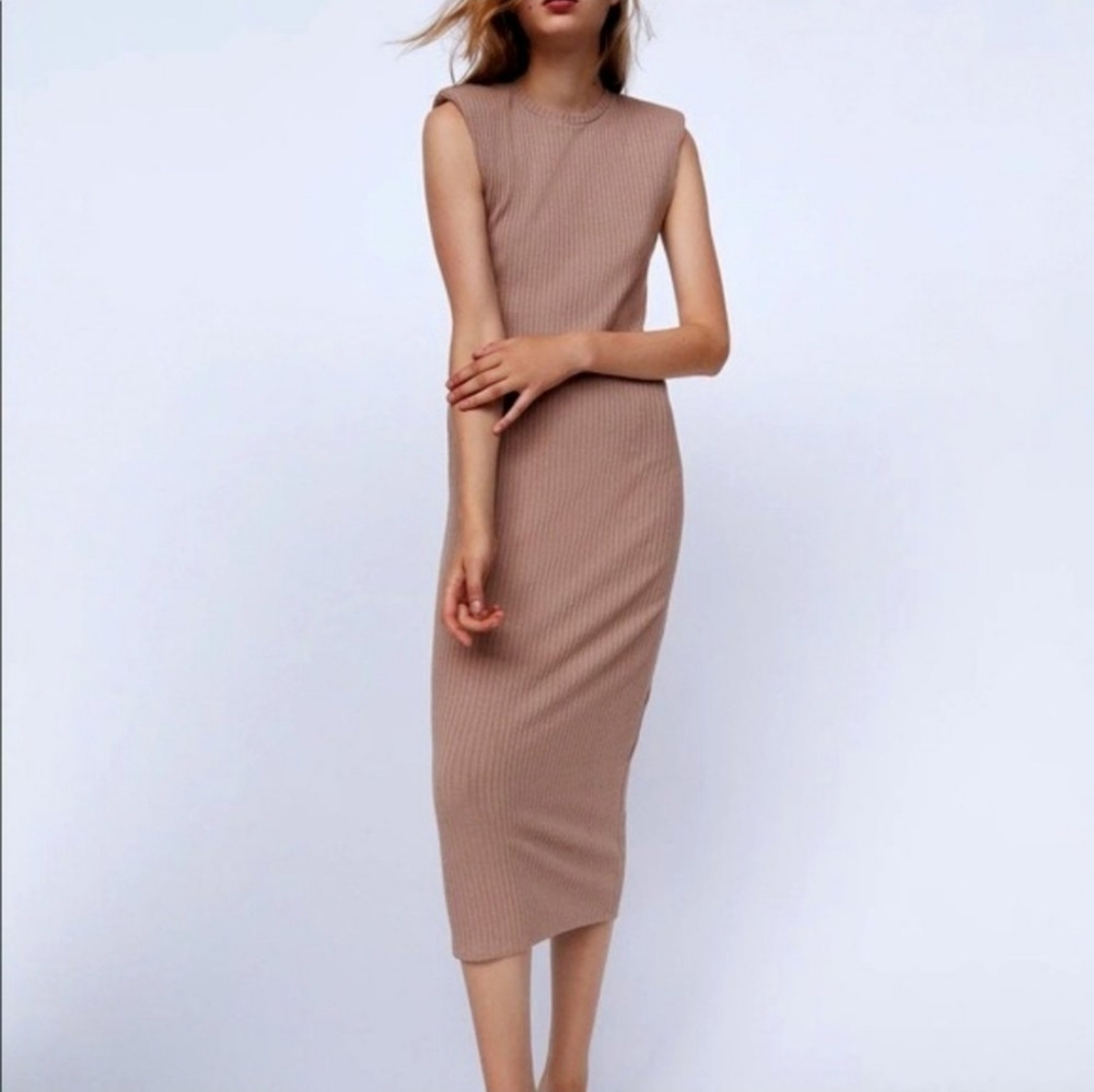 WOMEN'S ZARA RIBBED BODYCON SHOULDER PAD MIDI DRESS SZ MEDIUM $49